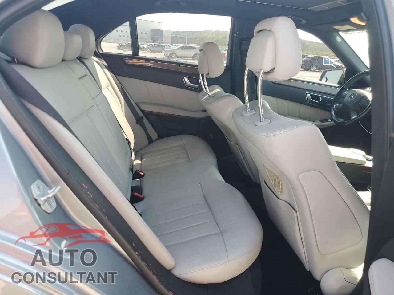 MERCEDES-BENZ E-CLASS 2012 - WDDHF2EB0CA526589
