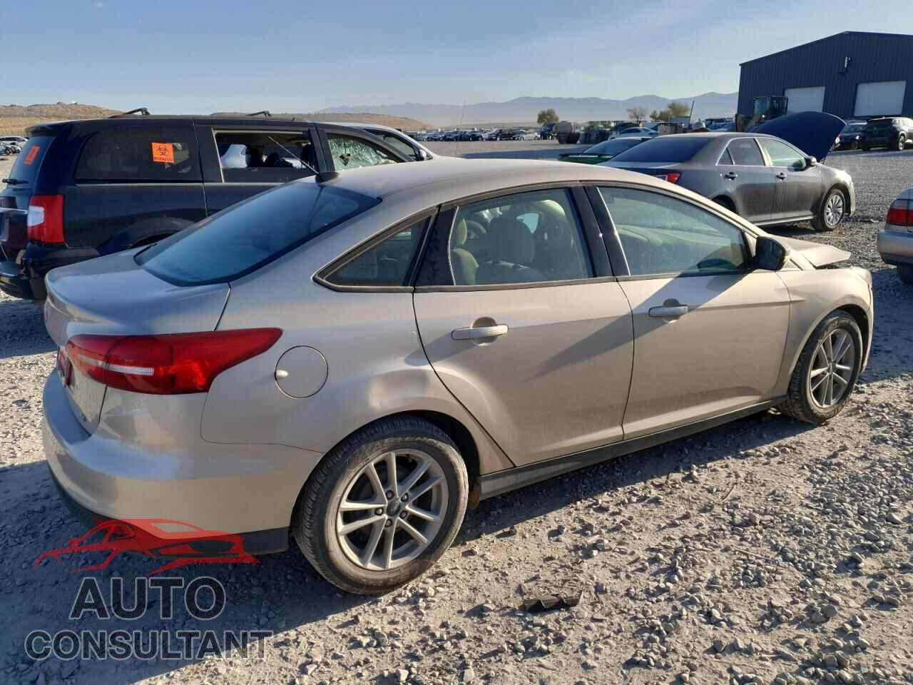 FORD FOCUS 2017 - 1FADP3F25HL230785