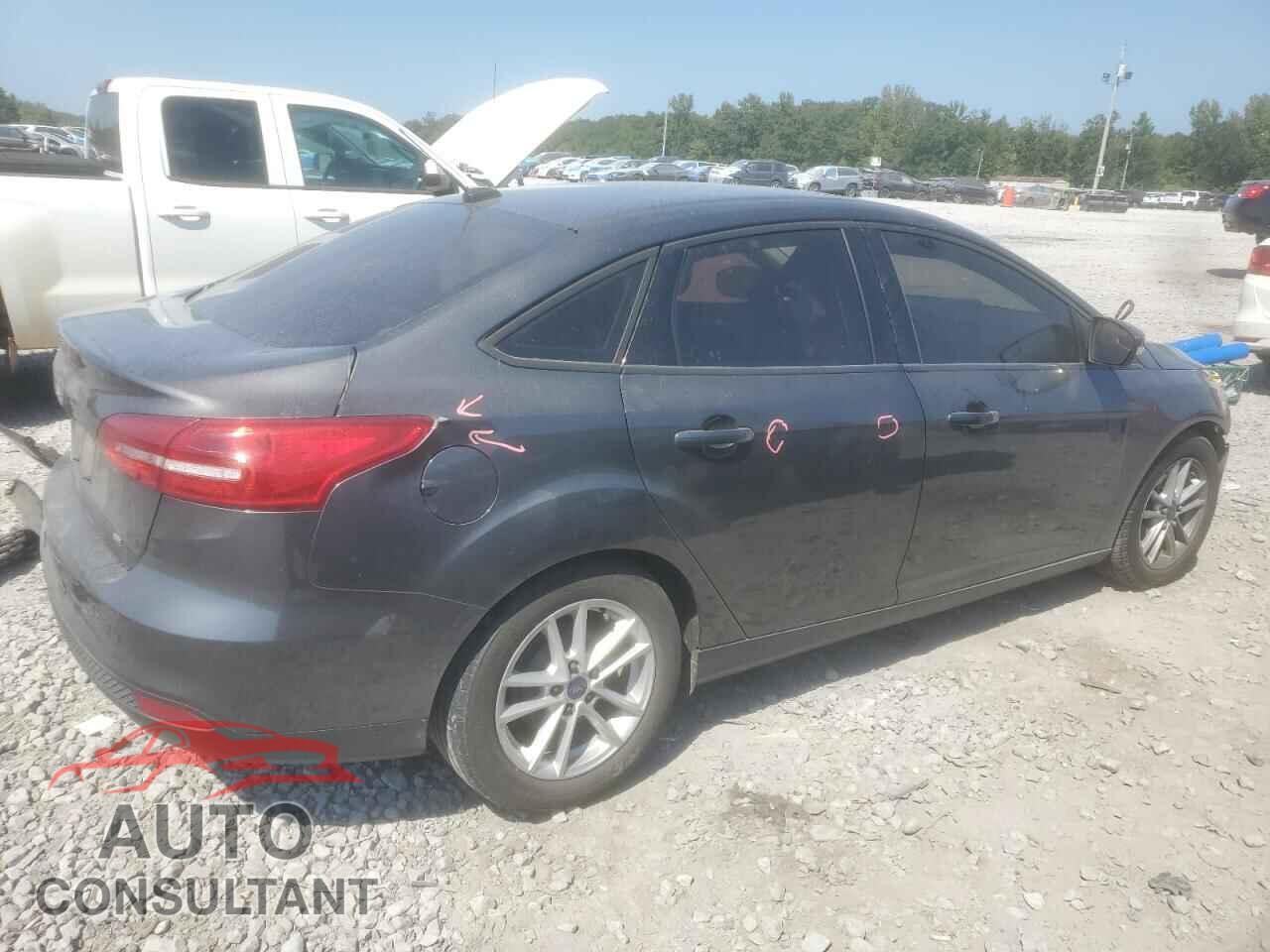 FORD FOCUS 2015 - 1FADP3F23FL242348