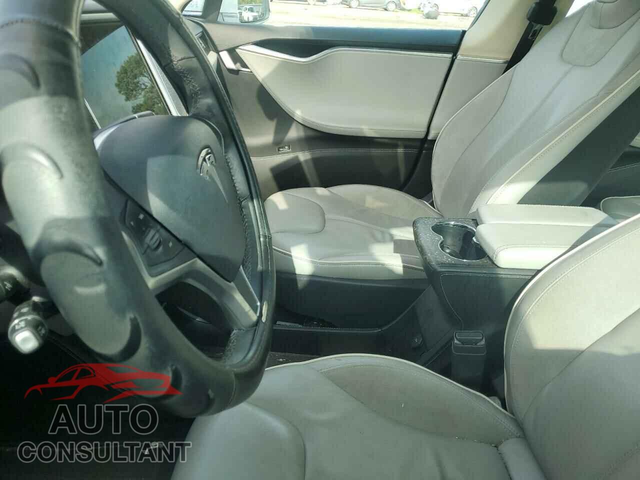 TESLA MODEL S 2014 - 5YJSA1H17EFP60864