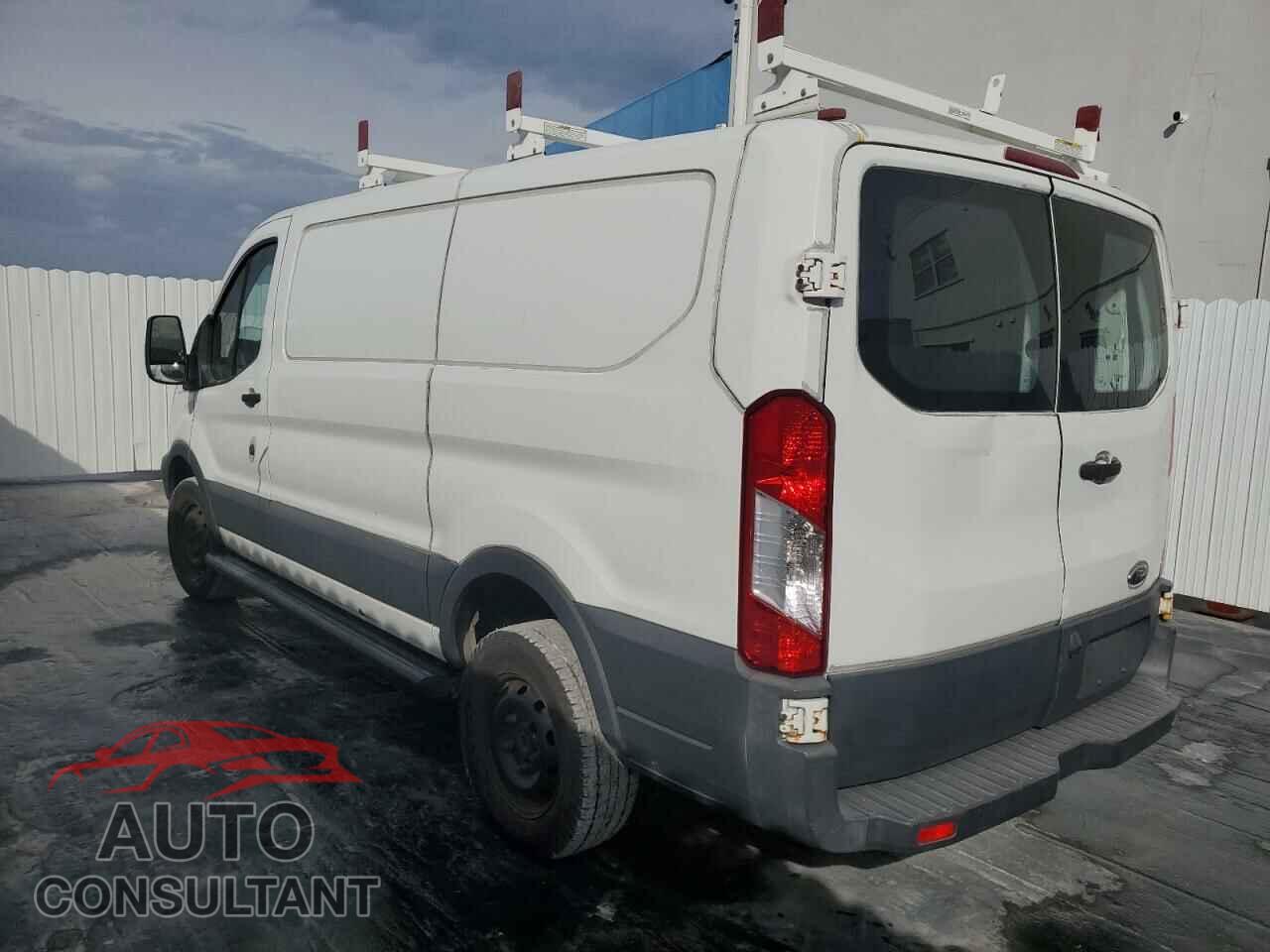 FORD TRANSIT 2016 - 1FTYR1ZM8GKB20549