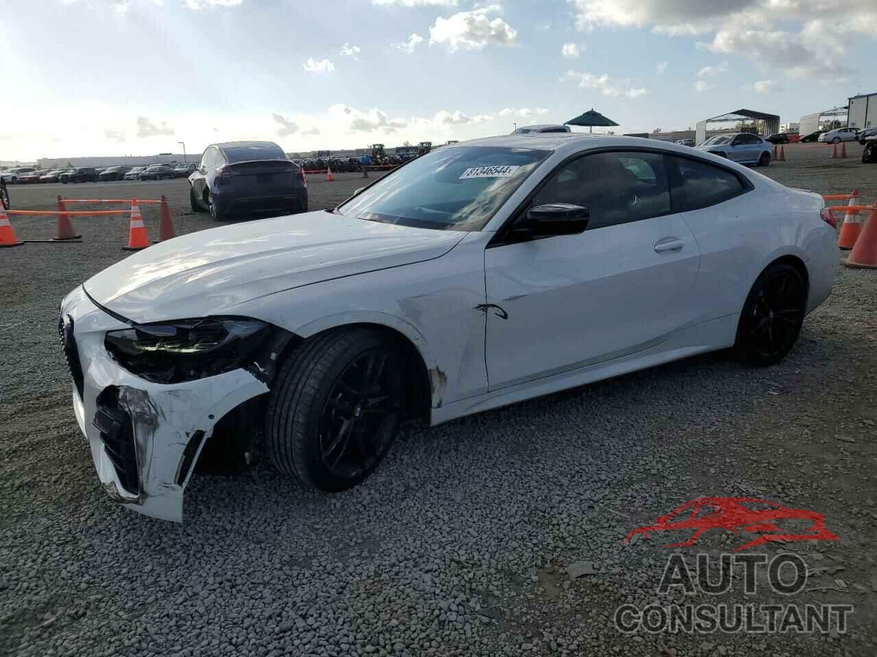 BMW M4 2024 - WBA83AP08RCP50776