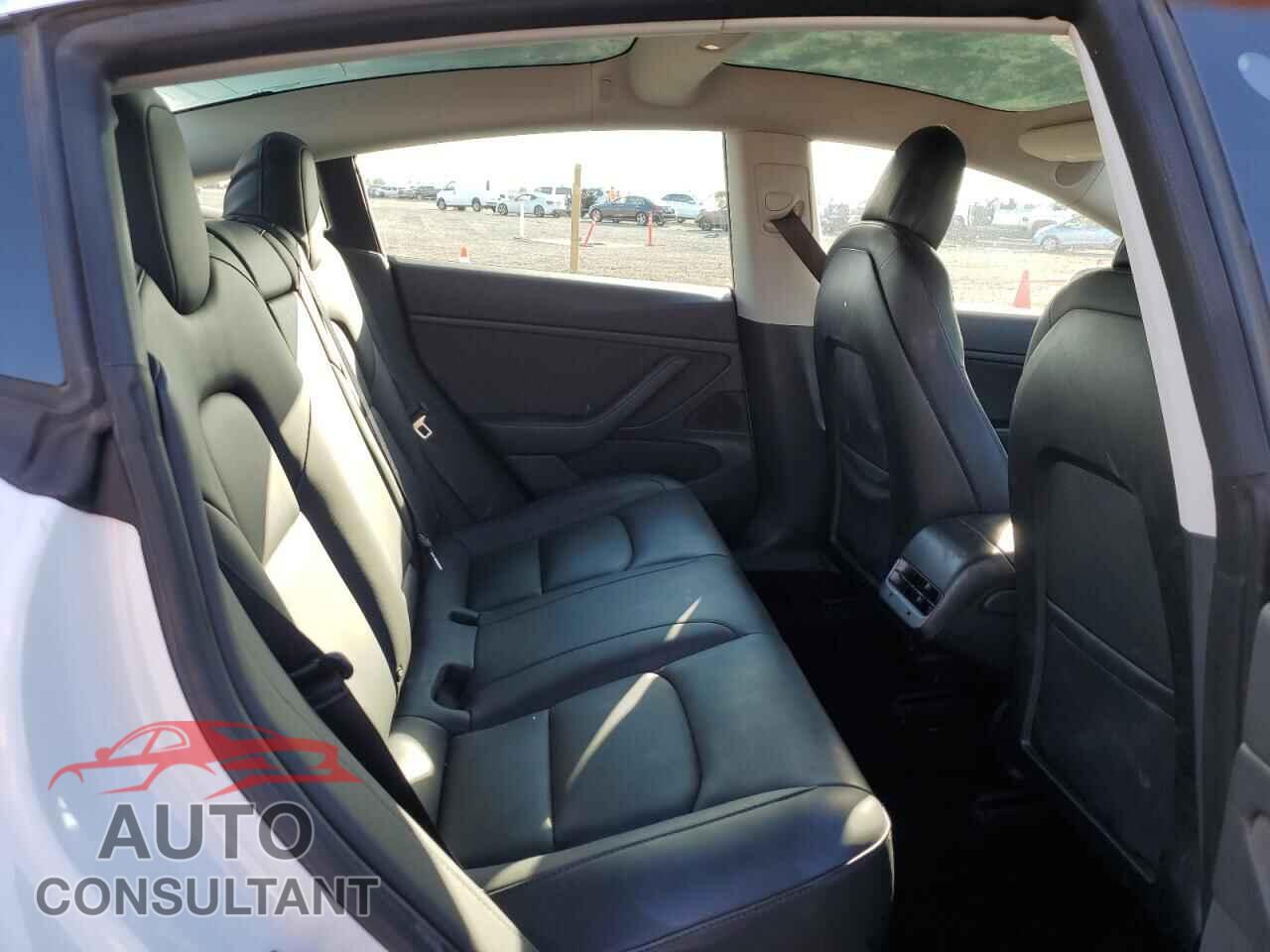 TESLA MODEL 3 2018 - 5YJ3E1EA6JF162045
