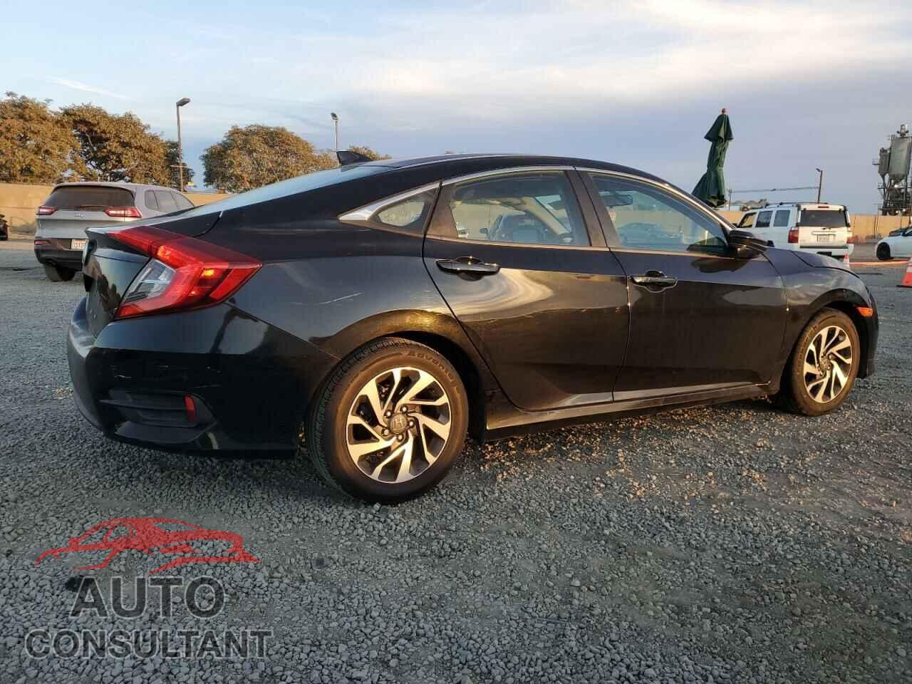HONDA CIVIC 2017 - 2HGFC2F77HH550077