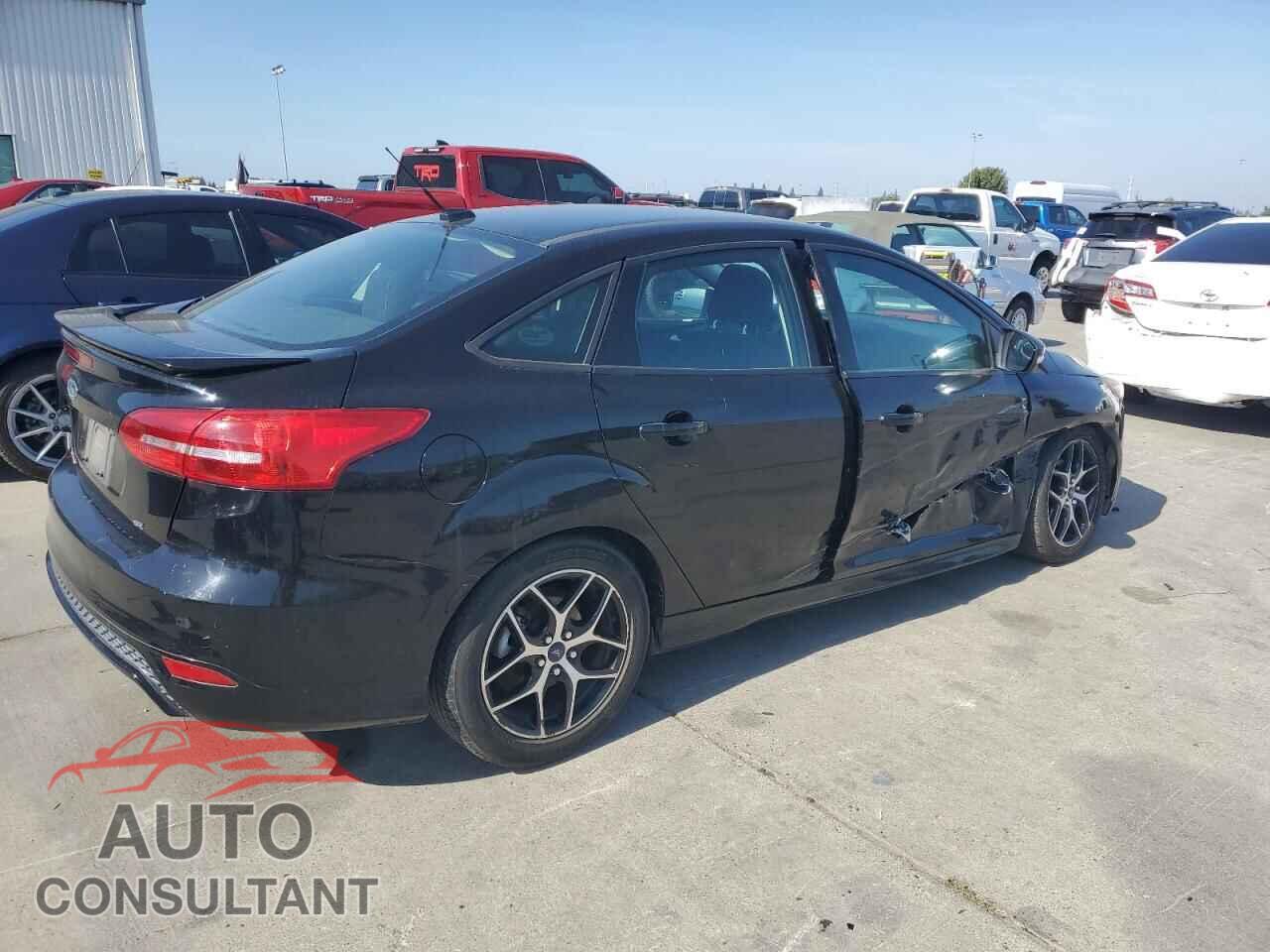 FORD FOCUS 2016 - 1FADP3F22GL310625