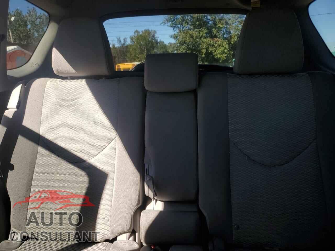 TOYOTA RAV4 2012 - 2T3BF4DV6CW206900