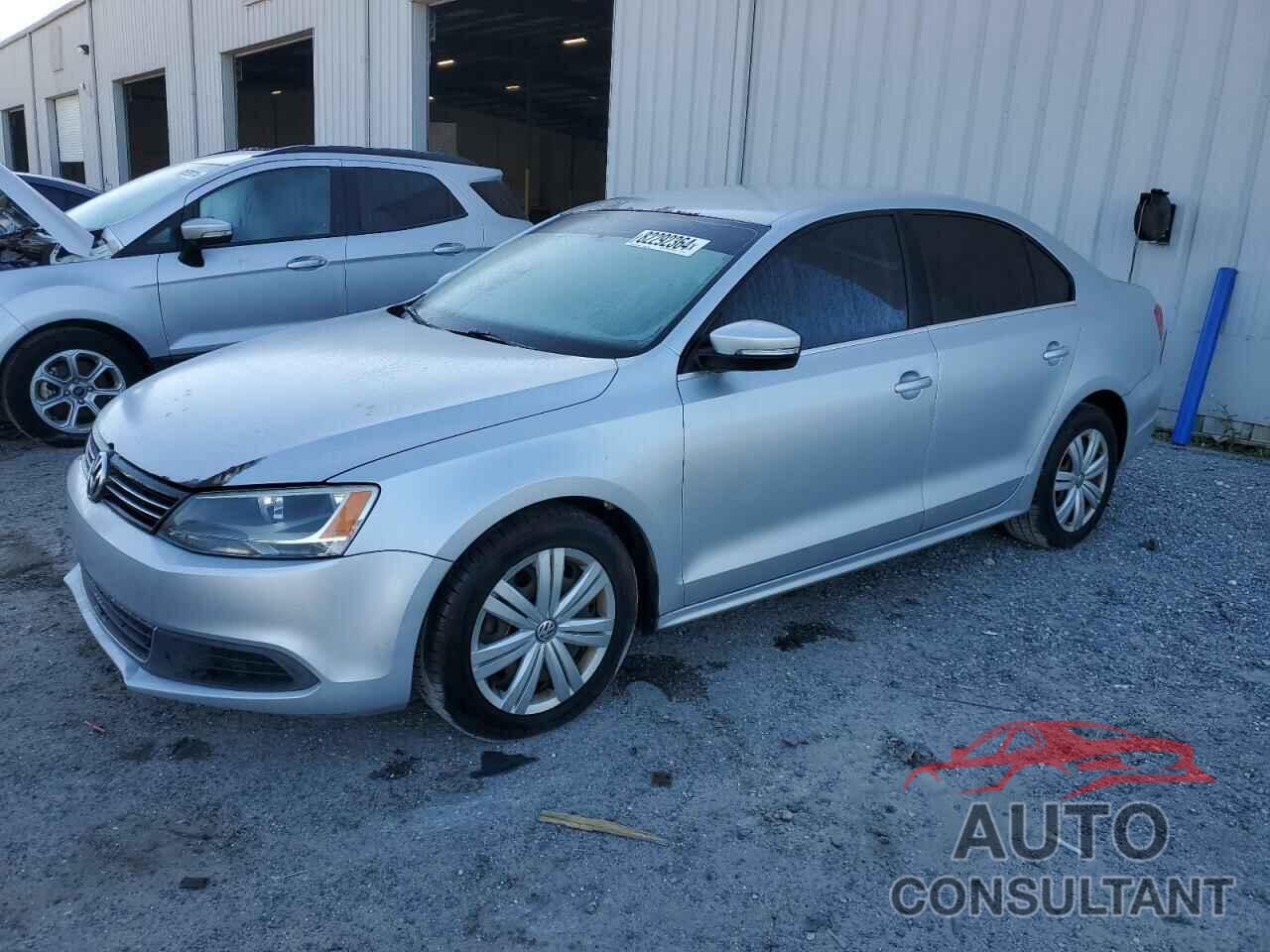 VOLKSWAGEN JETTA 2013 - 3VWDP7AJXDM367100