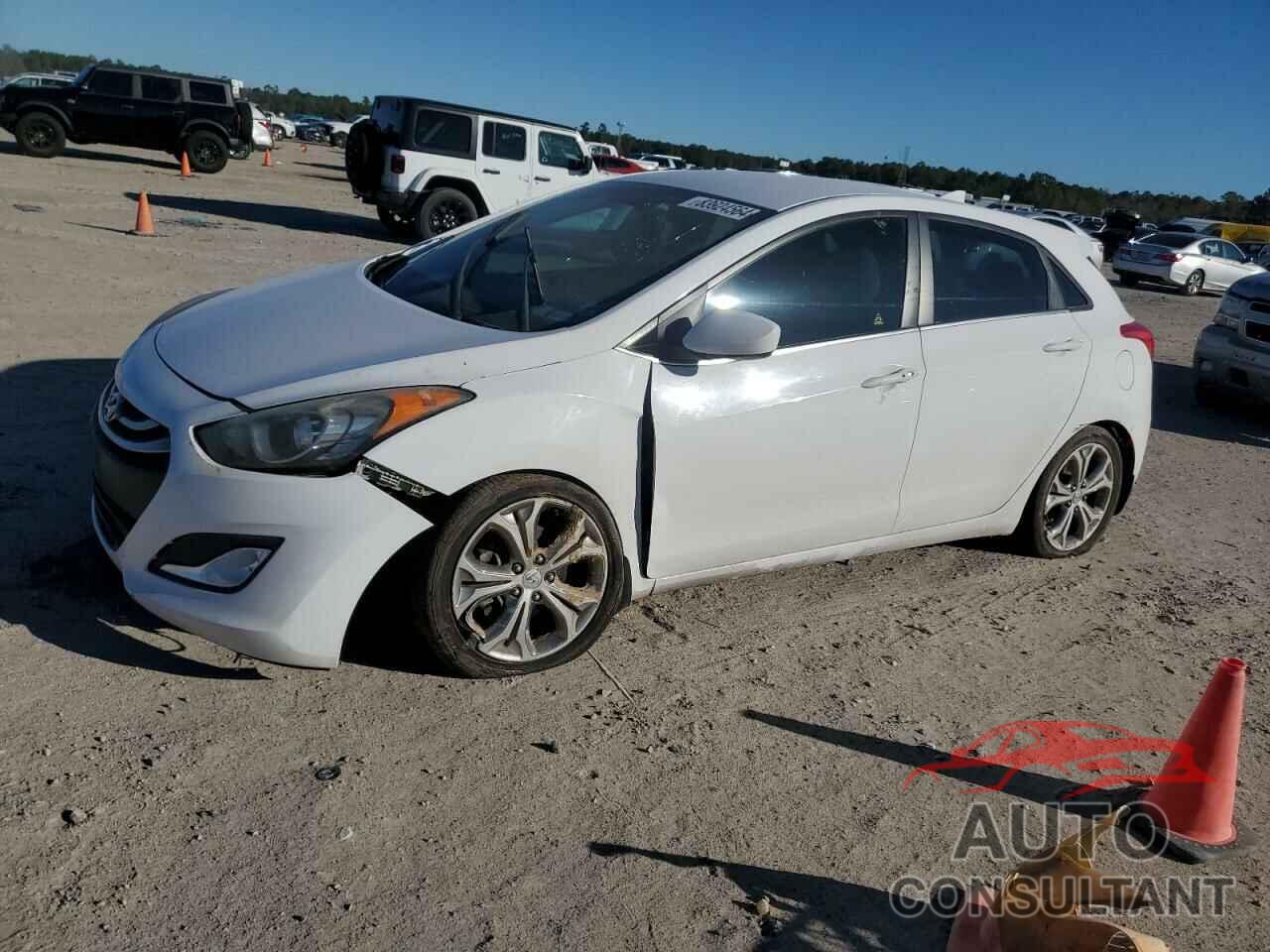 HYUNDAI ELANTRA 2013 - KMHD35LE7DU072689
