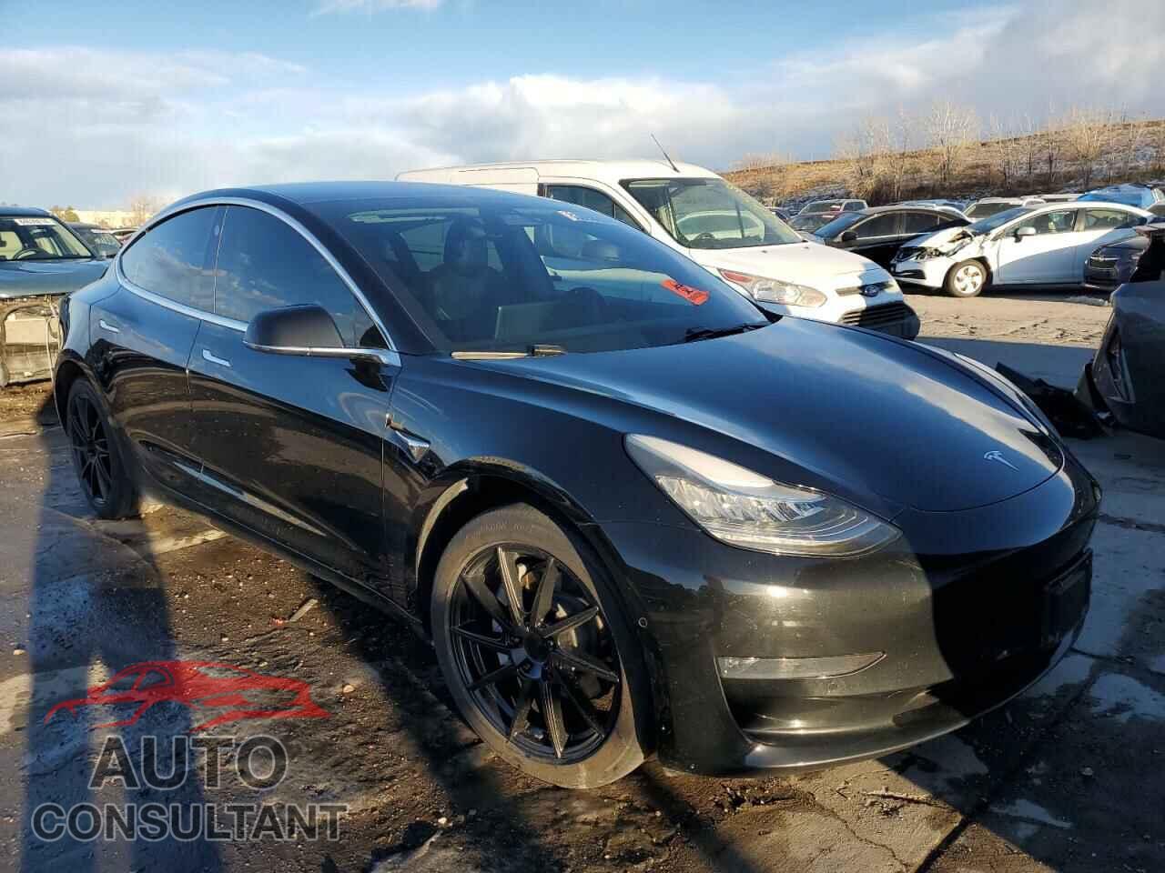 TESLA MODEL 3 2019 - 5YJ3E1EB6KF199185