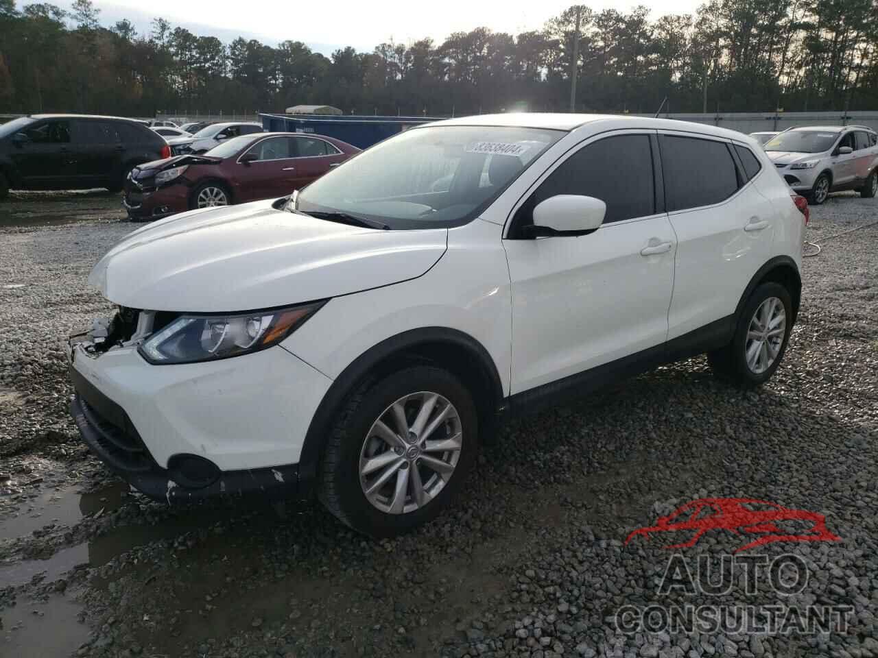 NISSAN ROGUE 2018 - JN1BJ1CP3JW191757