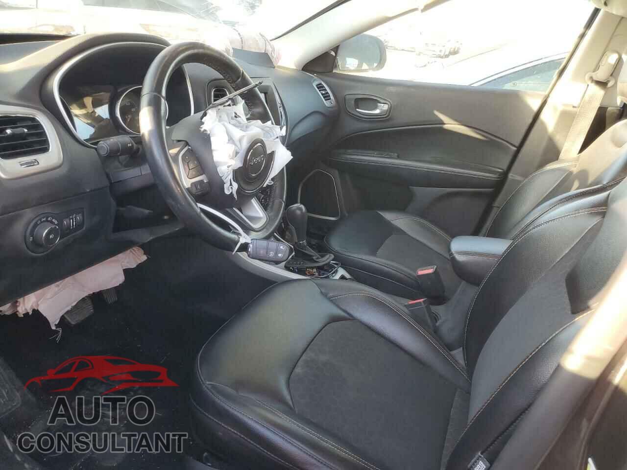 JEEP COMPASS 2018 - 3C4NJDBB6JT103341