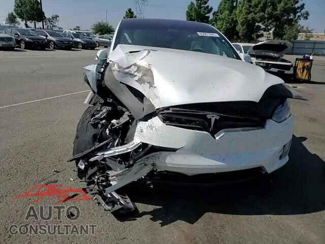 TESLA MODEL X 2020 - 5YJXCAE23LF301809