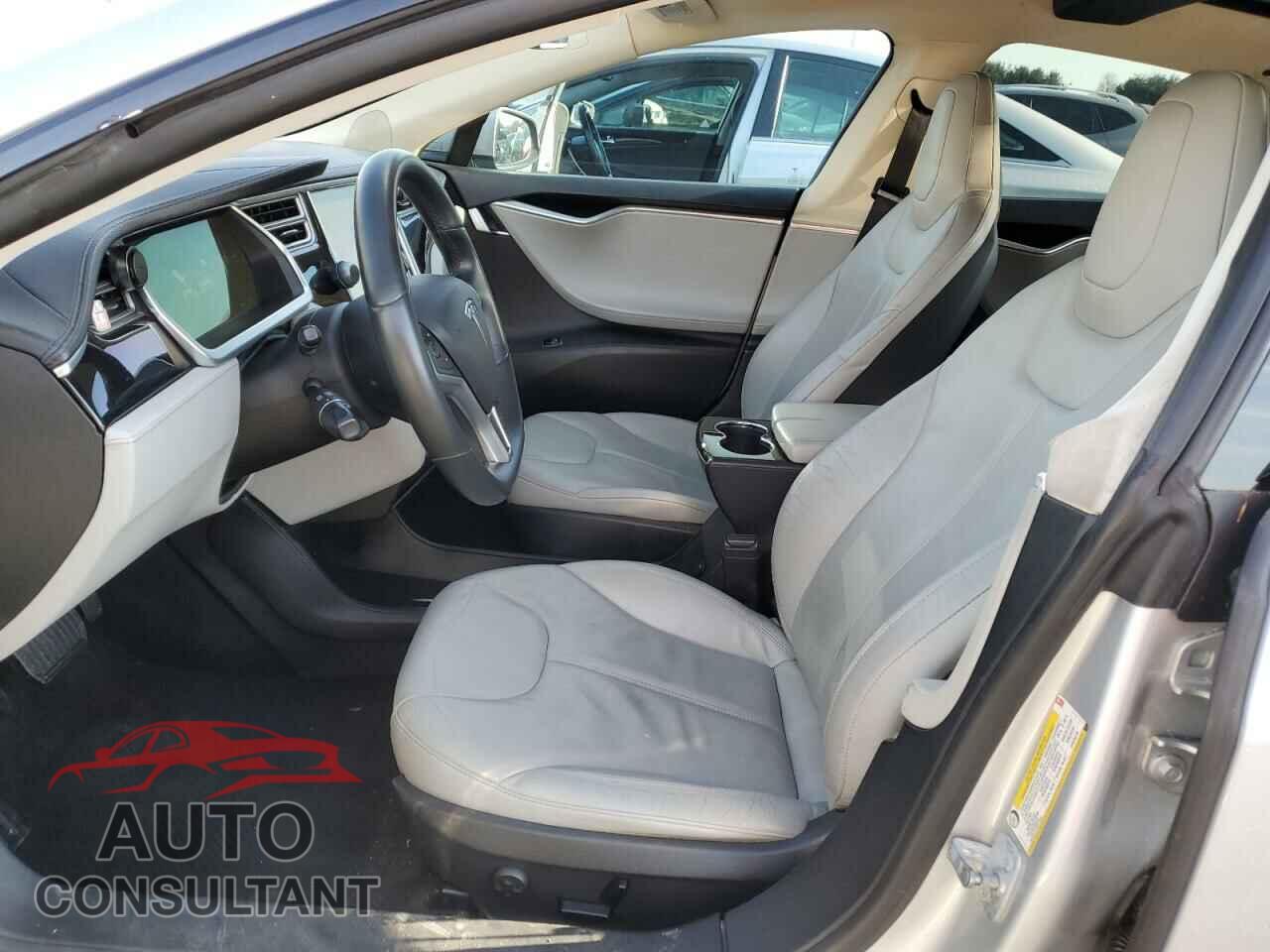 TESLA MODEL S 2013 - 5YJSA1DN9DFP20292