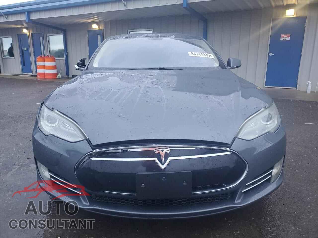 TESLA MODEL S 2013 - 5YJSA1CG7DFP17250