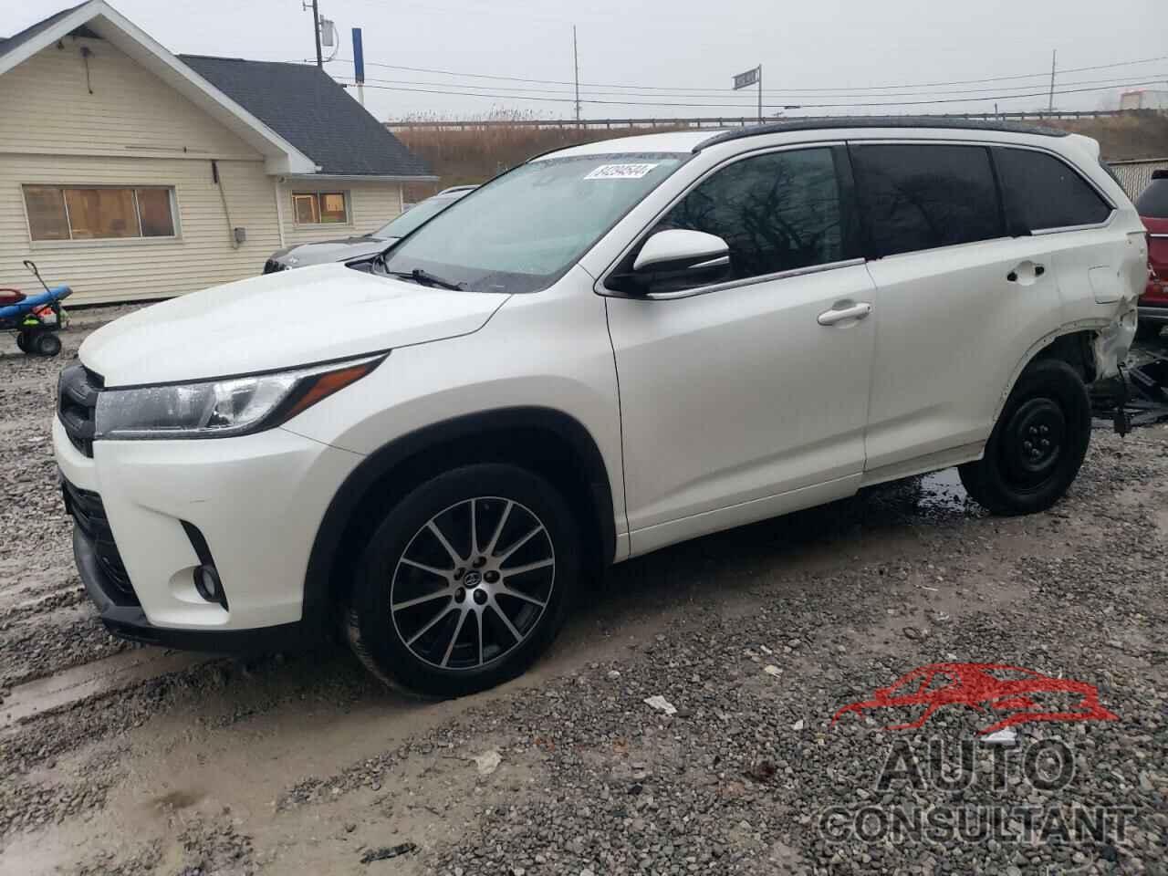 TOYOTA HIGHLANDER 2018 - 5TDJZRFH3JS554059