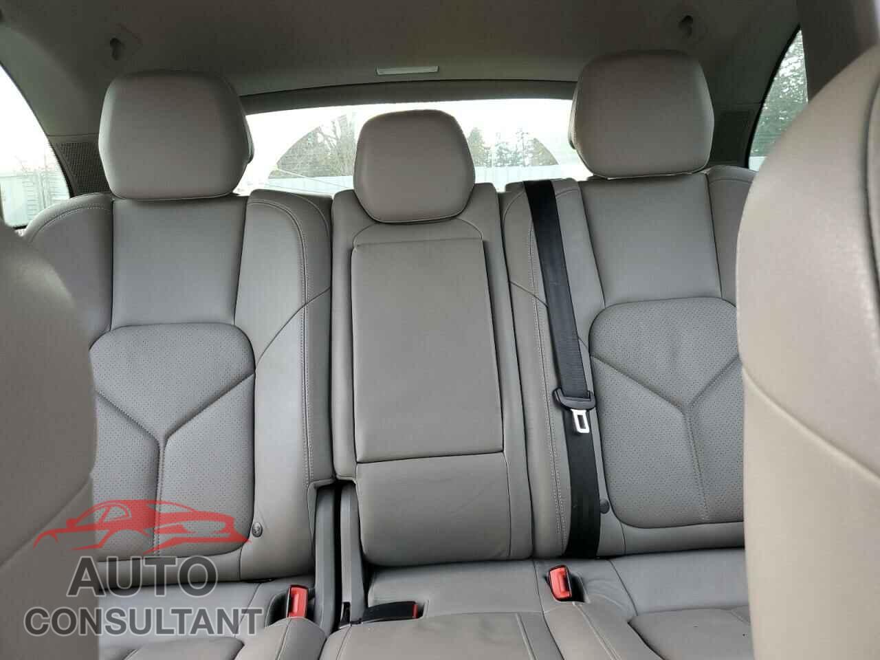 PORSCHE CAYENNE 2013 - WP1AA2A26DLA10502