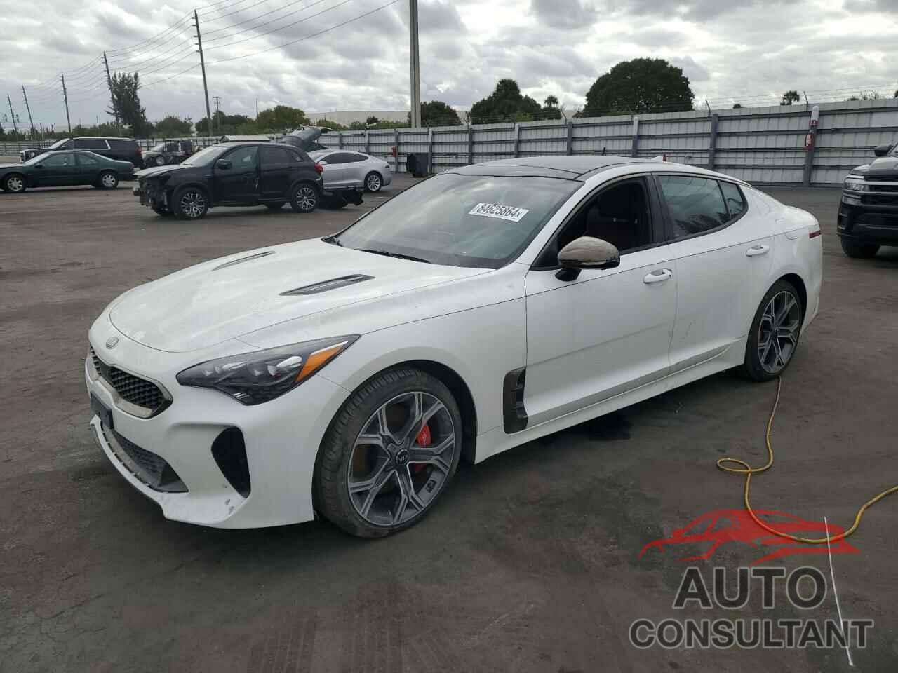 KIA STINGER 2021 - KNAE55LC0M6093032