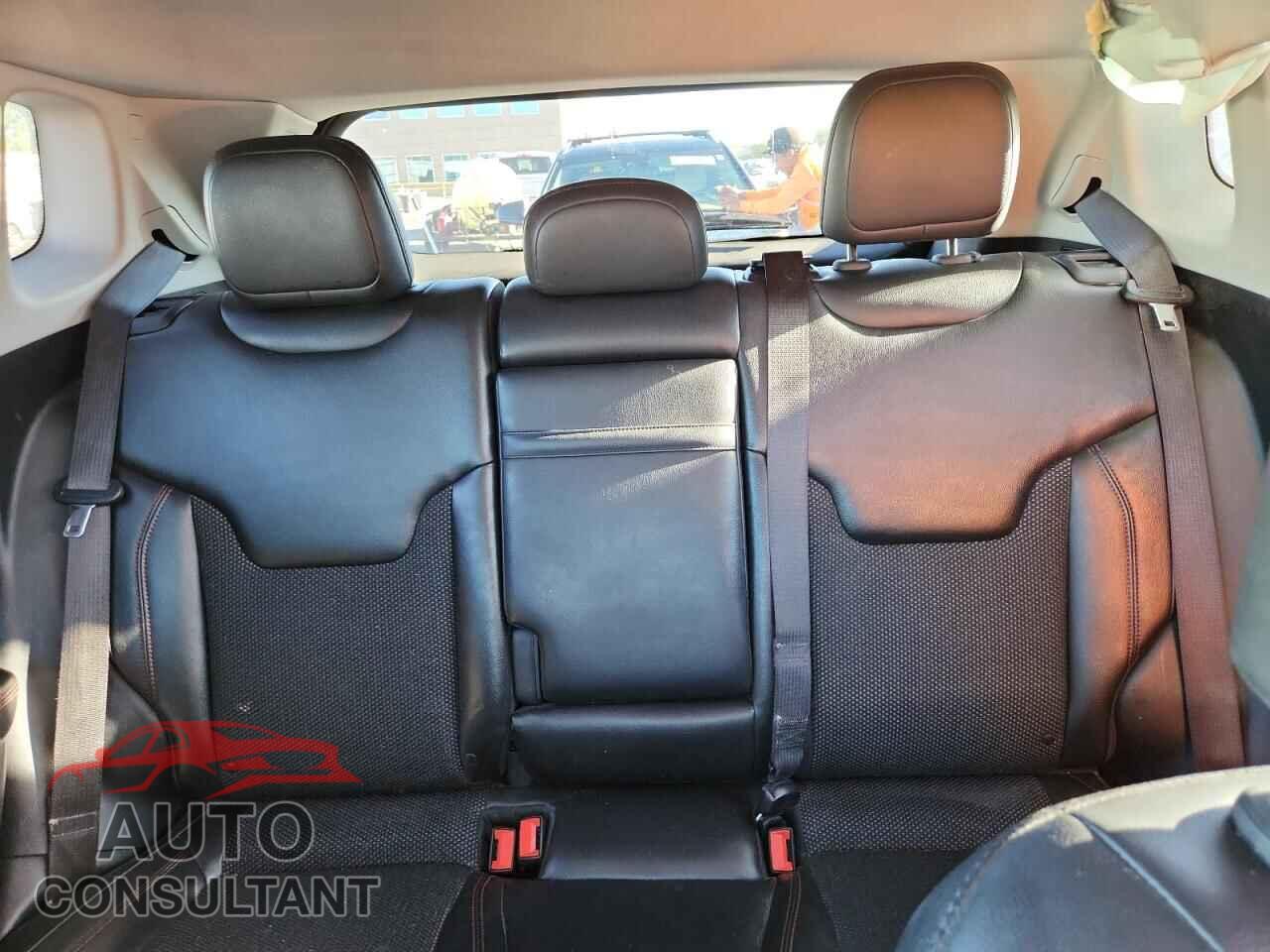 JEEP COMPASS 2018 - 3C4NJDDB7JT451677