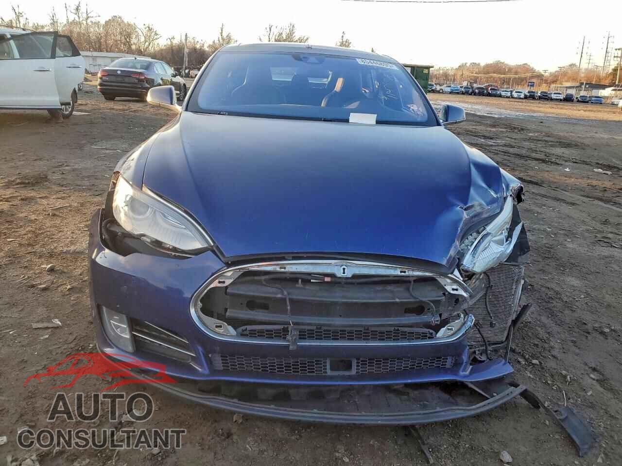 TESLA MODEL S 2015 - 5YJSA1E29FF114790