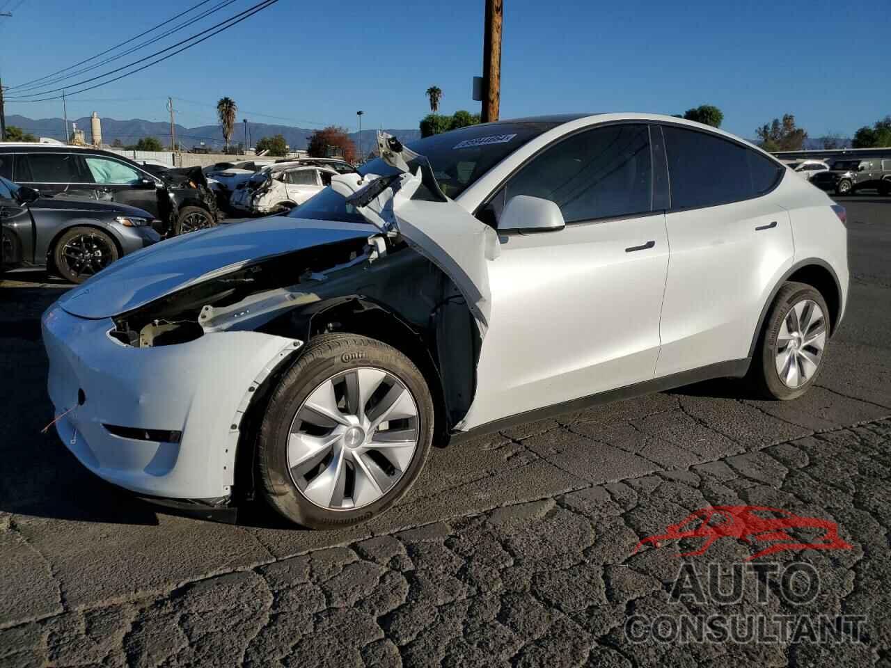 TESLA MODEL Y 2023 - 7SAYGDEE6PA155383