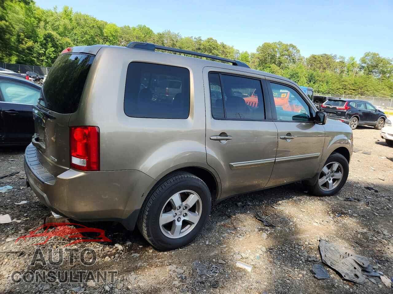 HONDA PILOT 2011 - 5FNYF4H43BB019260