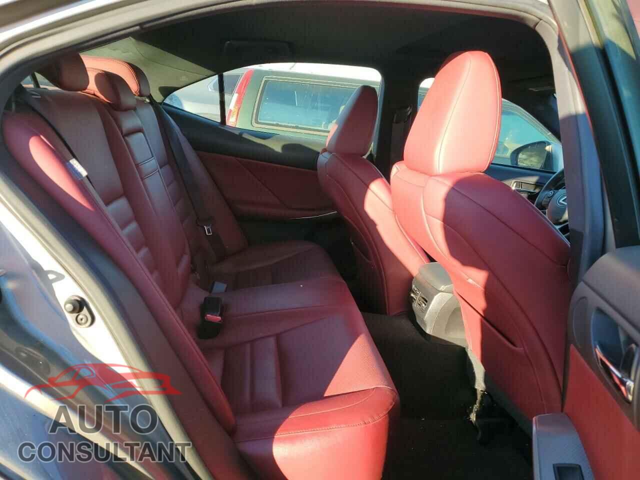 LEXUS IS 2015 - JTHBE1D24F5015381