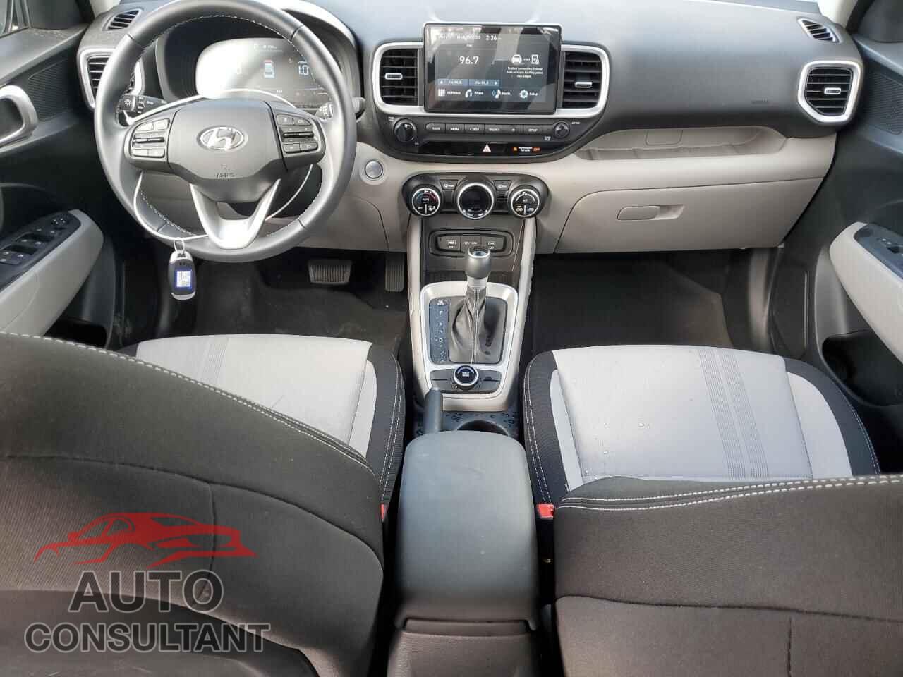 HYUNDAI VENUE 2025 - KMHRC8A31SU347317