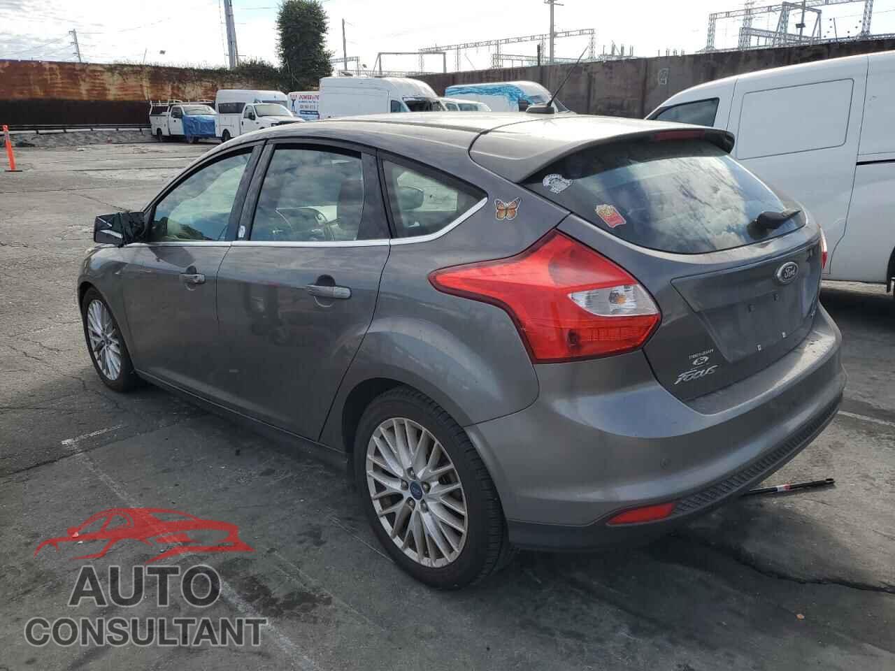FORD FOCUS 2012 - 1FAHP3M24CL193659