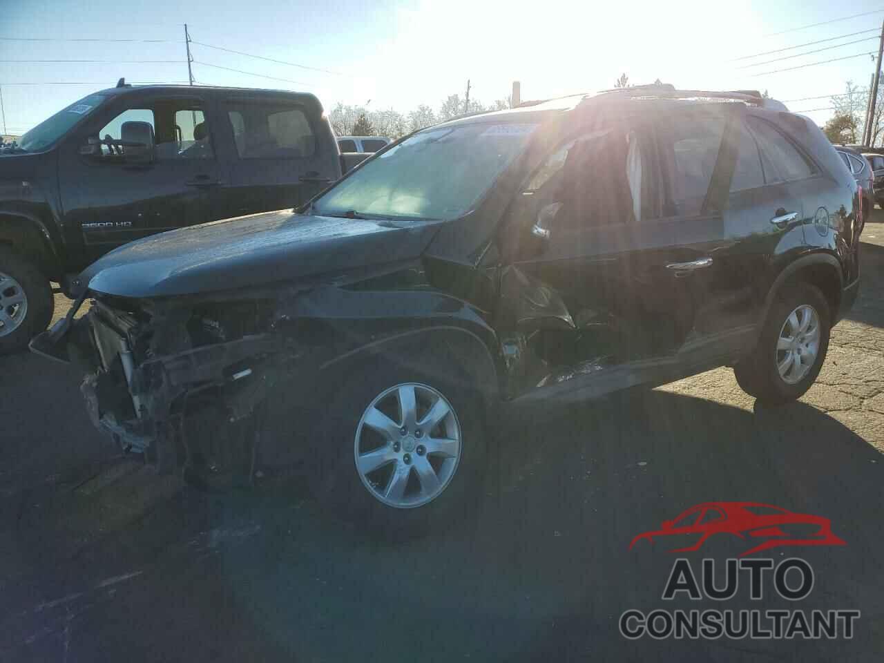 KIA SORENTO 2011 - 5XYKT4A12BG182554