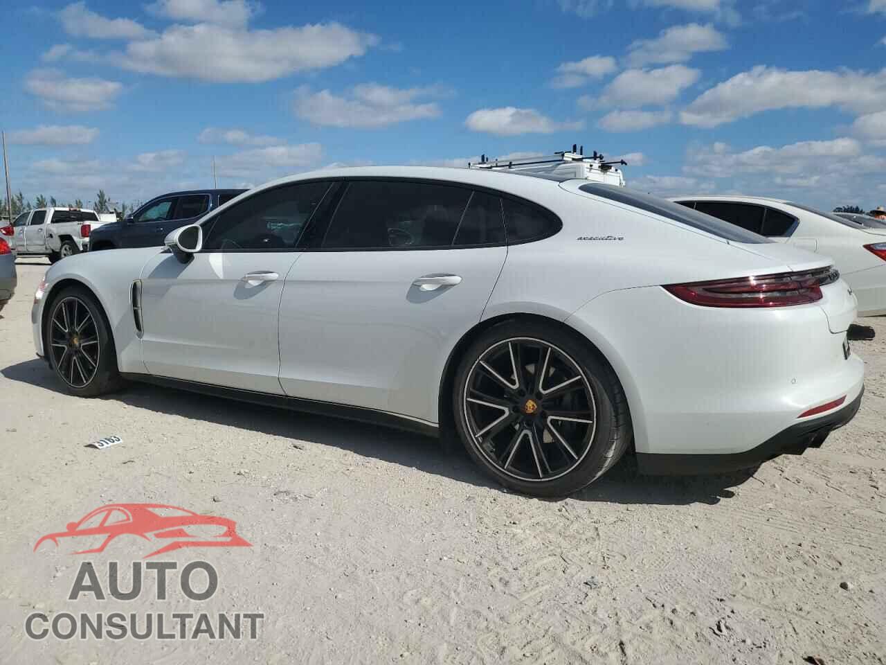 PORSCHE PANAMERA 2018 - WP0BB2A76JL165237