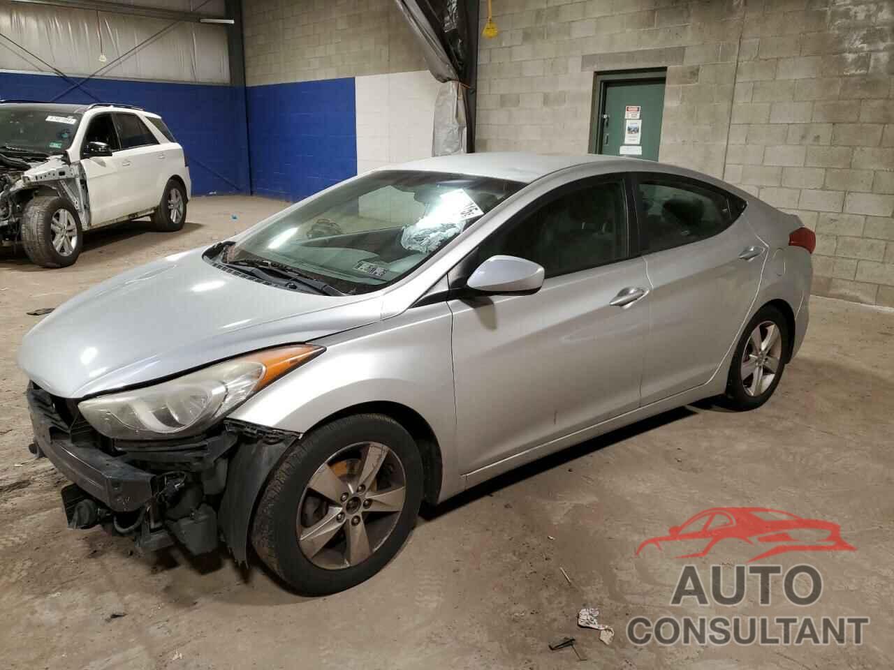 HYUNDAI ELANTRA 2013 - 5NPDH4AE7DH265969