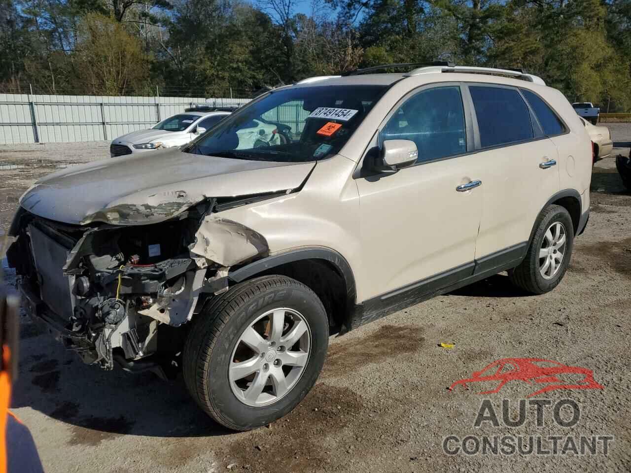 KIA SORENTO 2011 - 5XYKT3A10BG135047