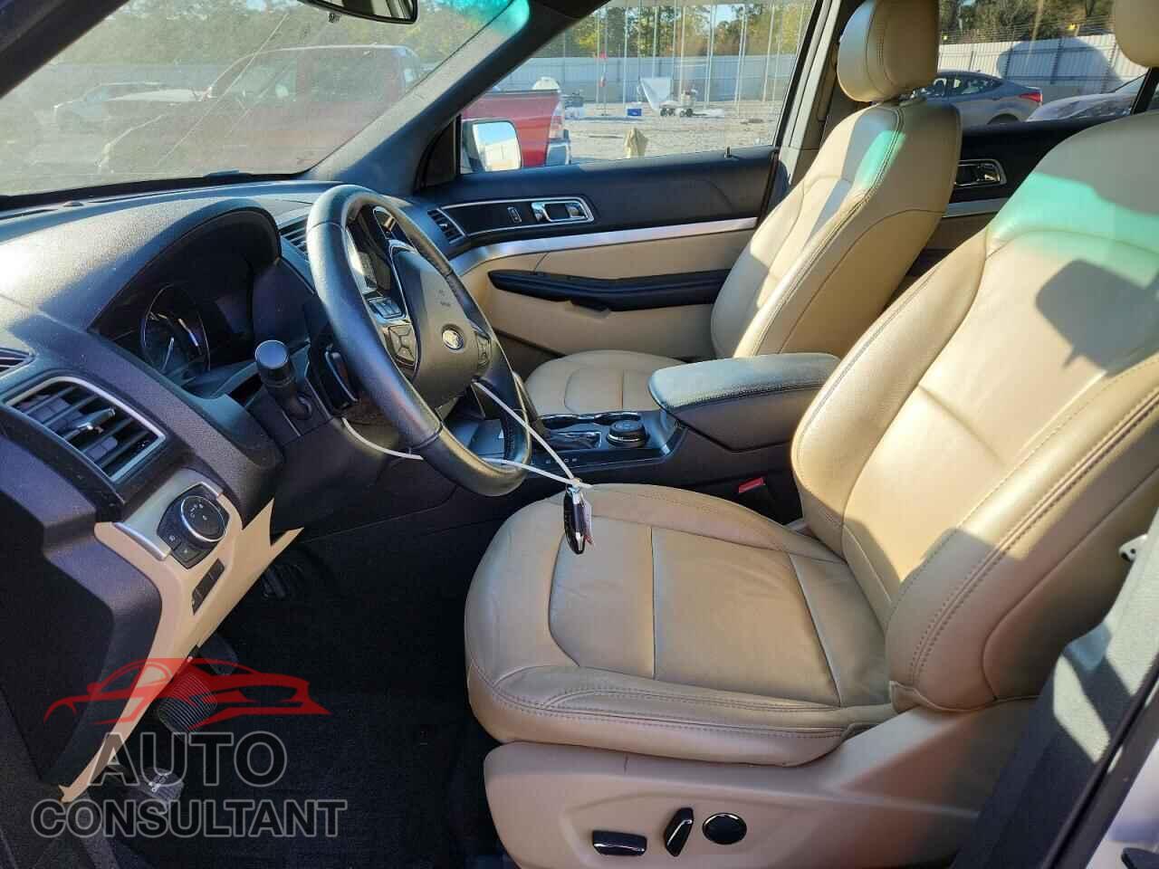 FORD EXPLORER 2017 - 1FM5K8D8XHGD96595