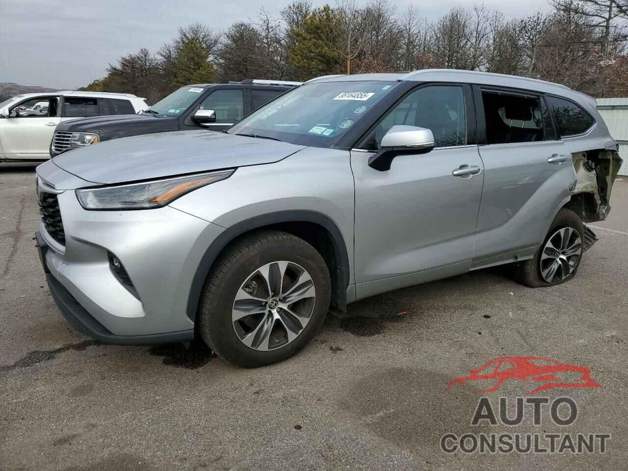 TOYOTA HIGHLANDER 2022 - 5TDGZRBH8NS256676