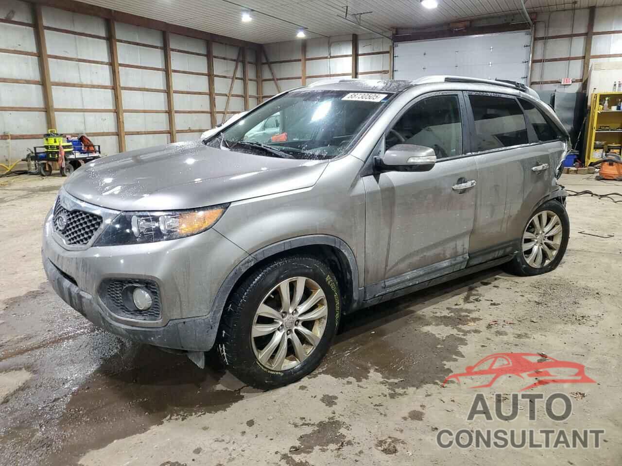 KIA SORENTO 2011 - 5XYKT4A26BG172957