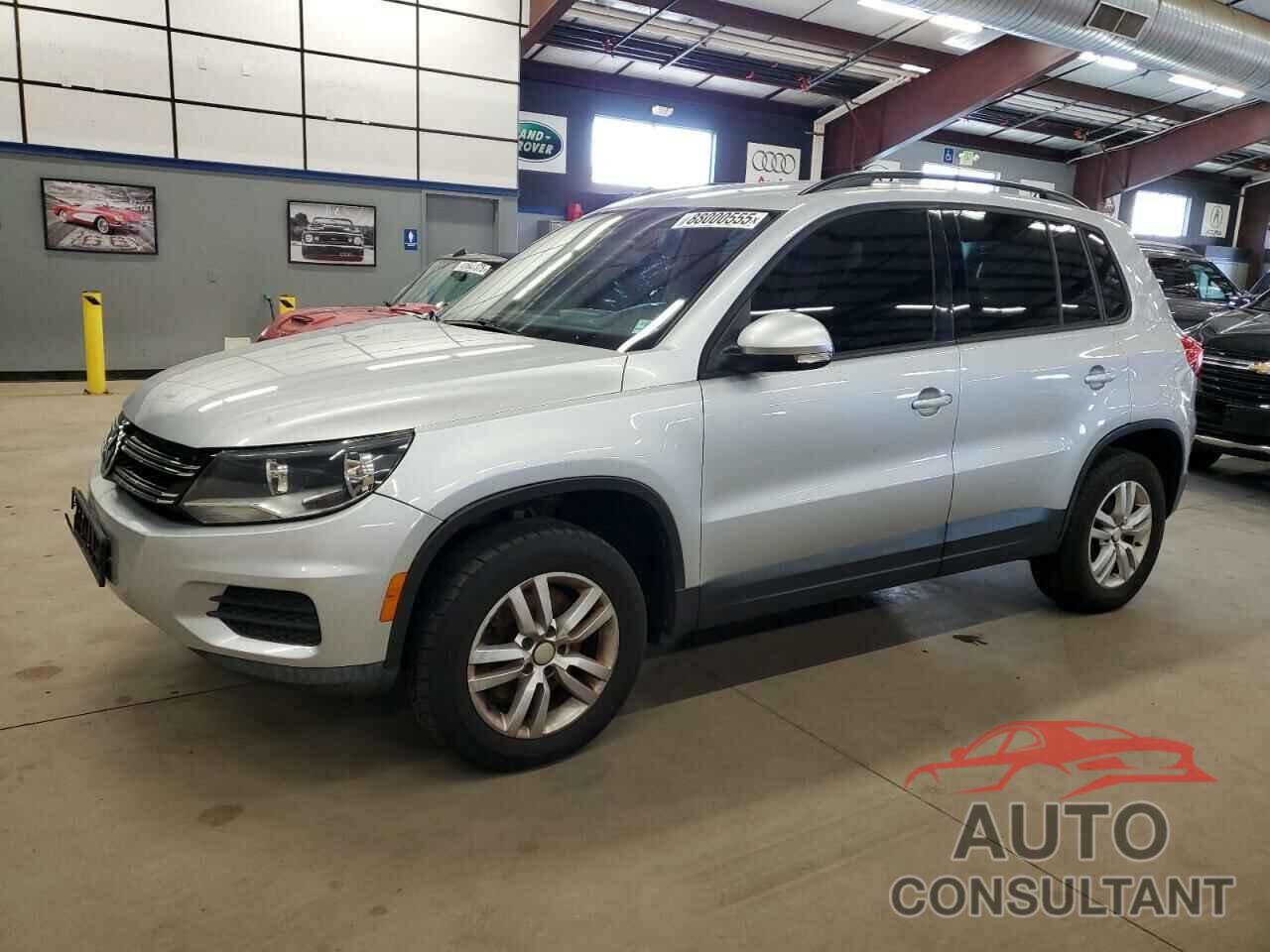 VOLKSWAGEN TIGUAN 2016 - WVGBV7AX6GW543807