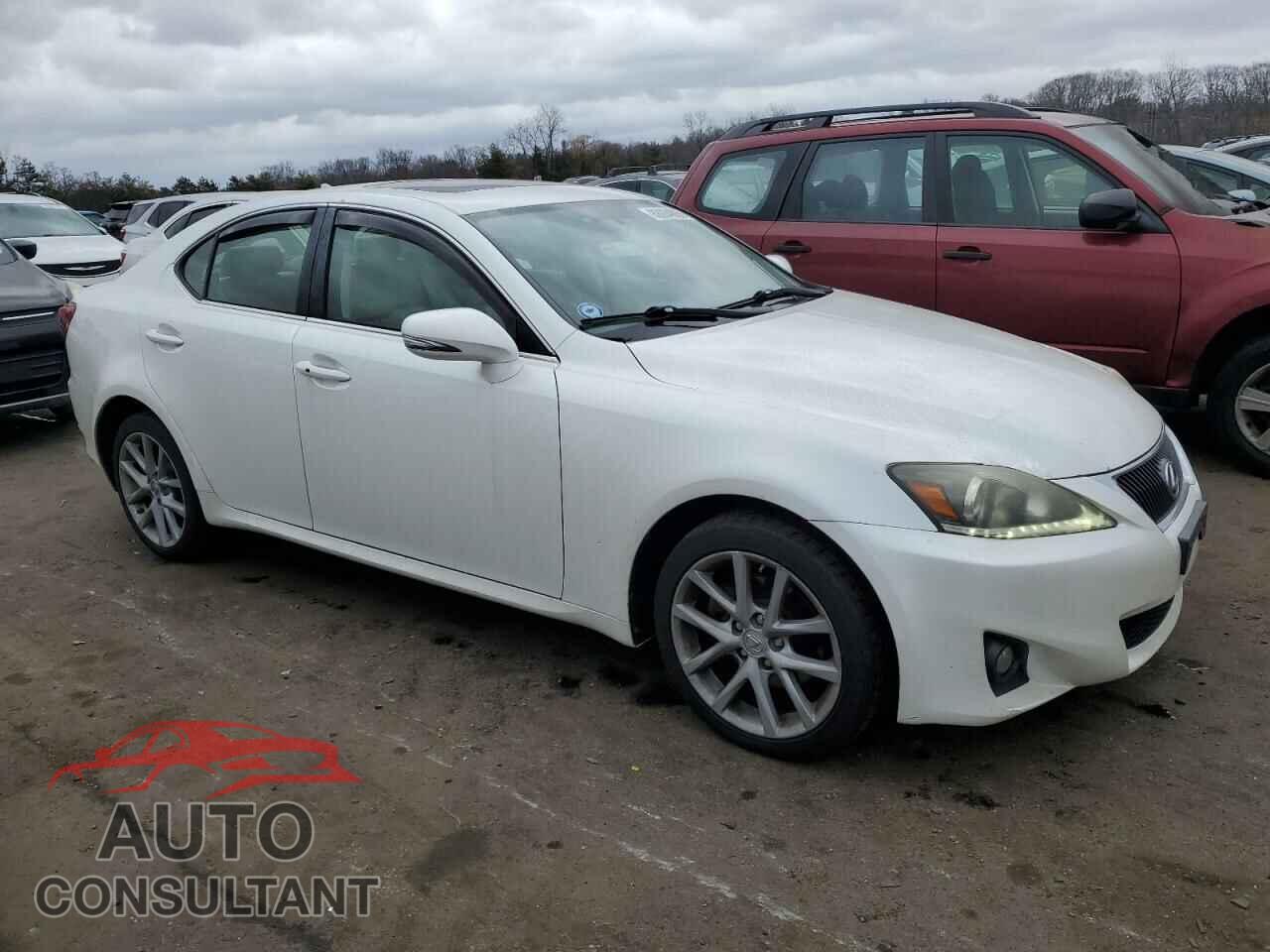 LEXUS IS 2012 - JTHCF5C20C5058377