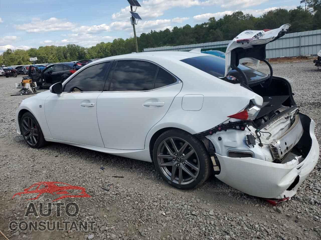LEXUS IS 2015 - JTHBE1D21F5017167