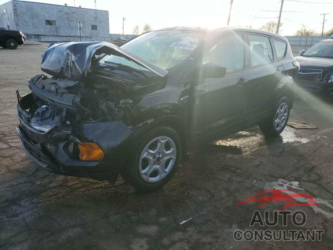 FORD ESCAPE 2017 - 1FMCU0F79HUB37959
