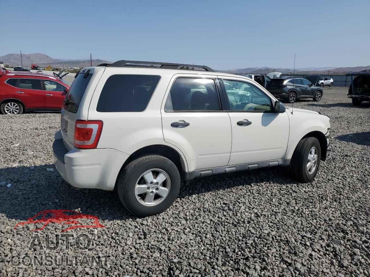 FORD ESCAPE 2010 - 1FMCU9D73AKC72556