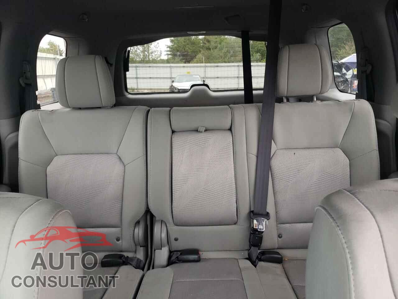 HONDA PILOT 2015 - 5FNYF4H29FB063672