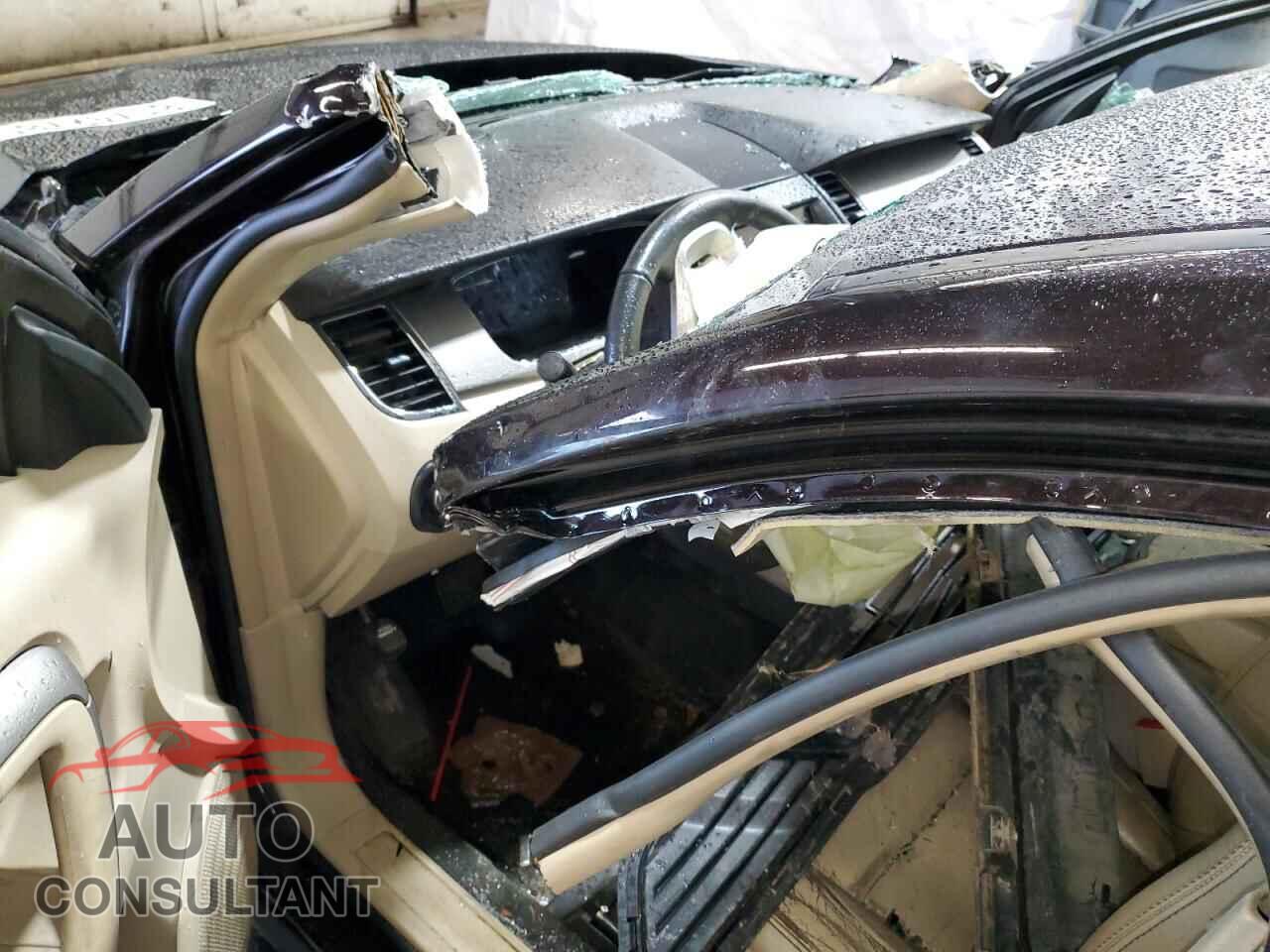 FORD TAURUS 2013 - 1FAHP2E84DG211763