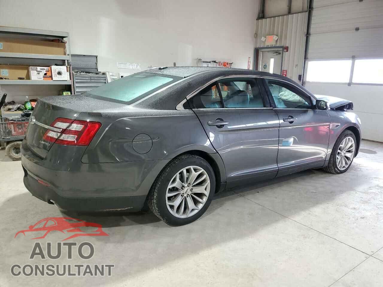 FORD TAURUS 2017 - 1FAHP2F85HG117721