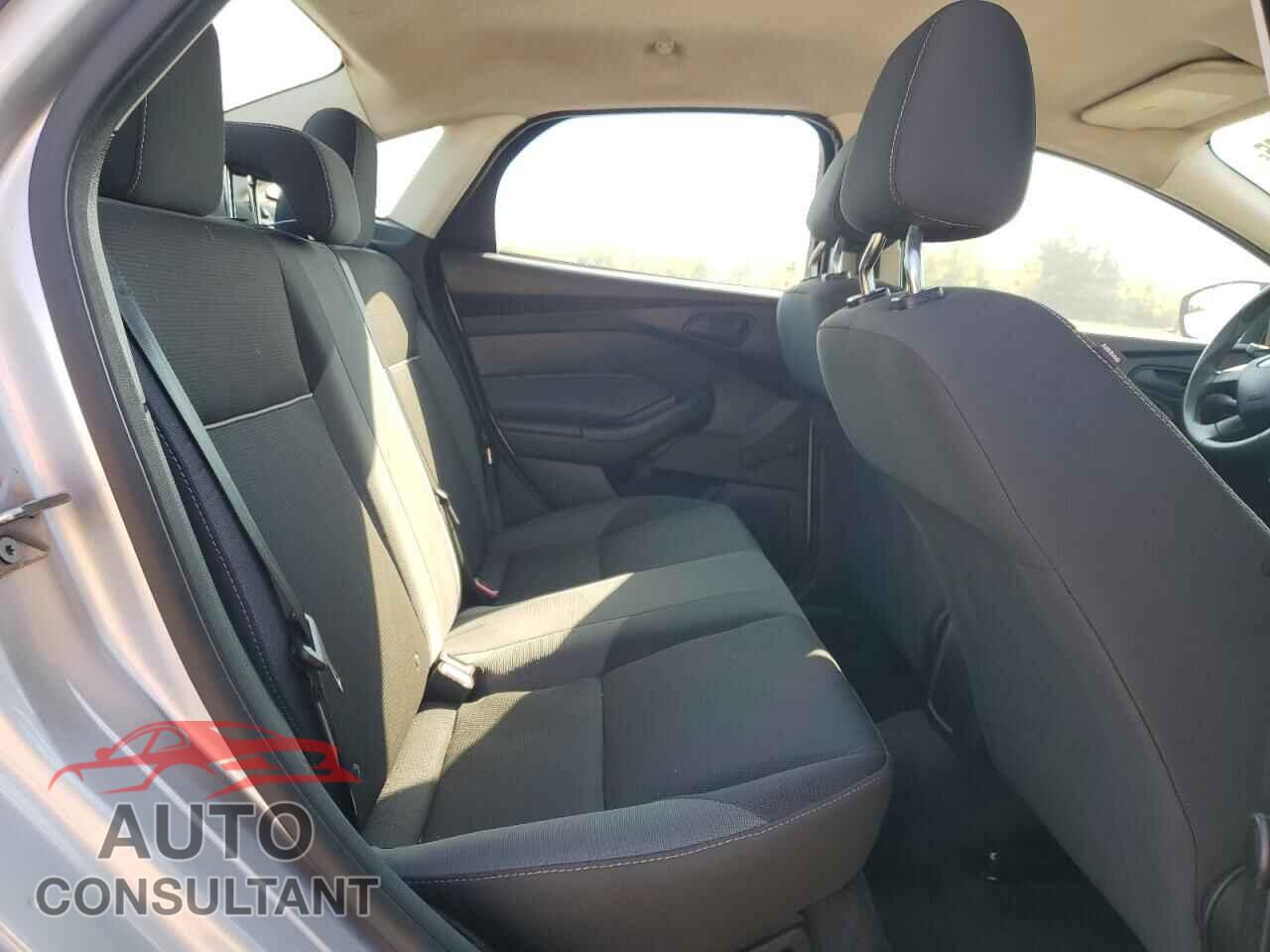 FORD FOCUS 2012 - 1FAHP3E25CL361257