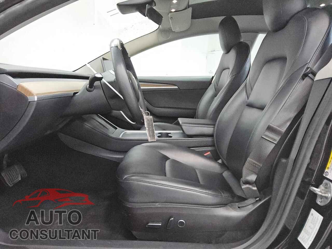 TESLA MODEL 3 2022 - 5YJ3E1EA9NF370538