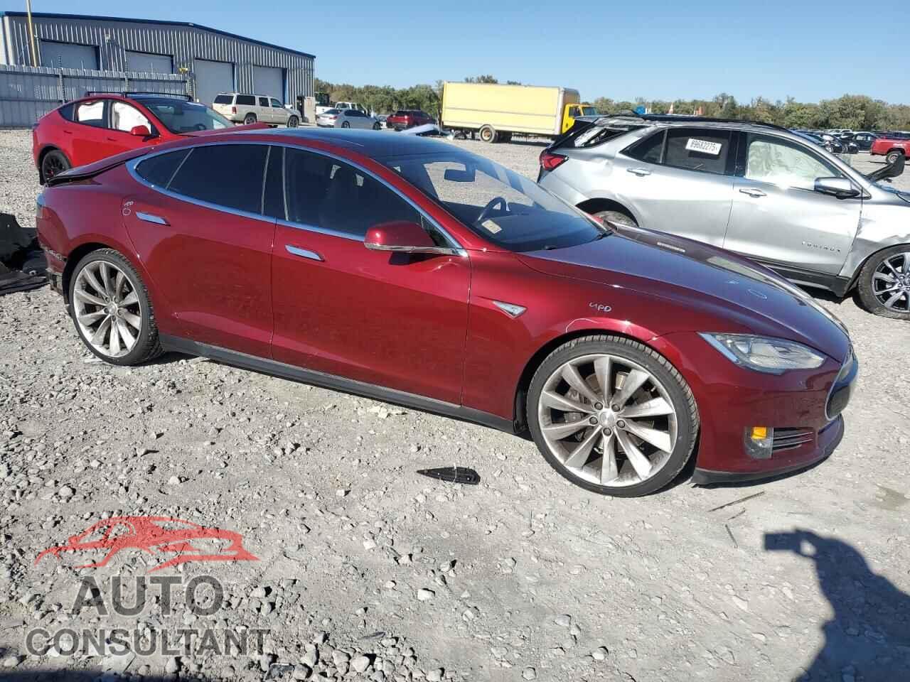 TESLA MODEL S 2012 - 5YJSA1DP3CFS00704