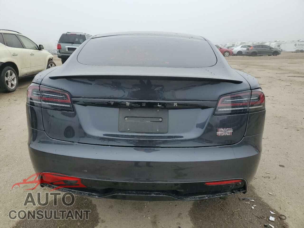 TESLA MODEL S 2024 - 5YJSA1E6XRF533786
