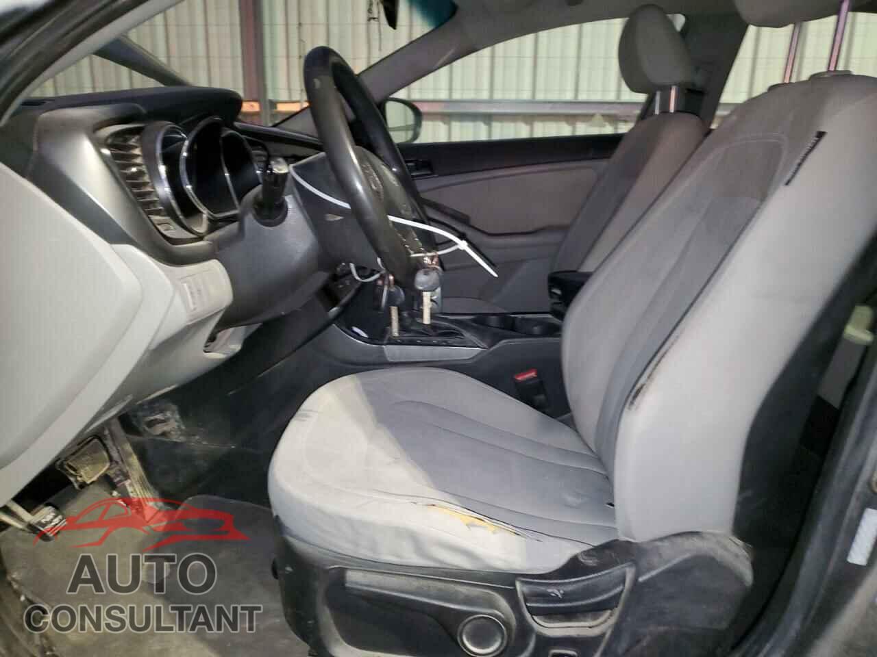 KIA OPTIMA 2011 - KNAGM4A72B5108497