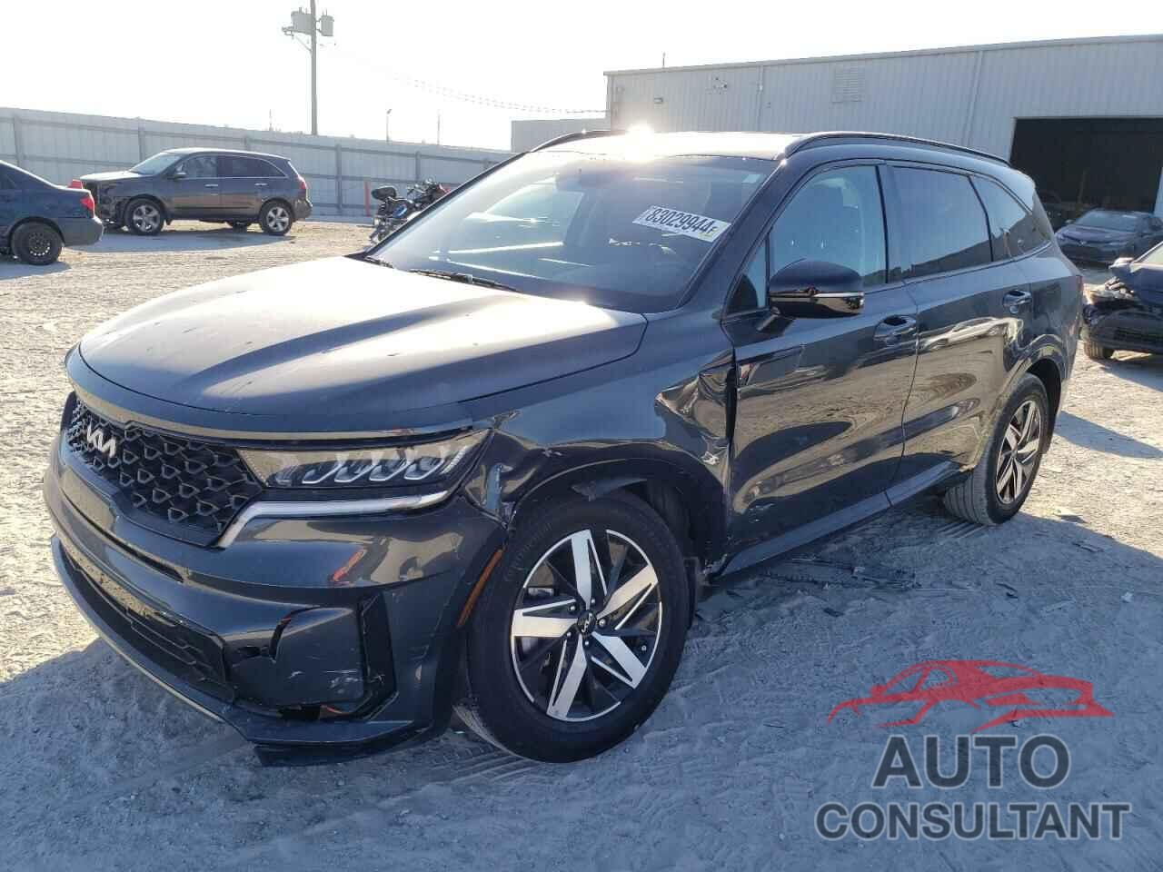 KIA SORENTO 2023 - 5XYRL4LC0PG230850
