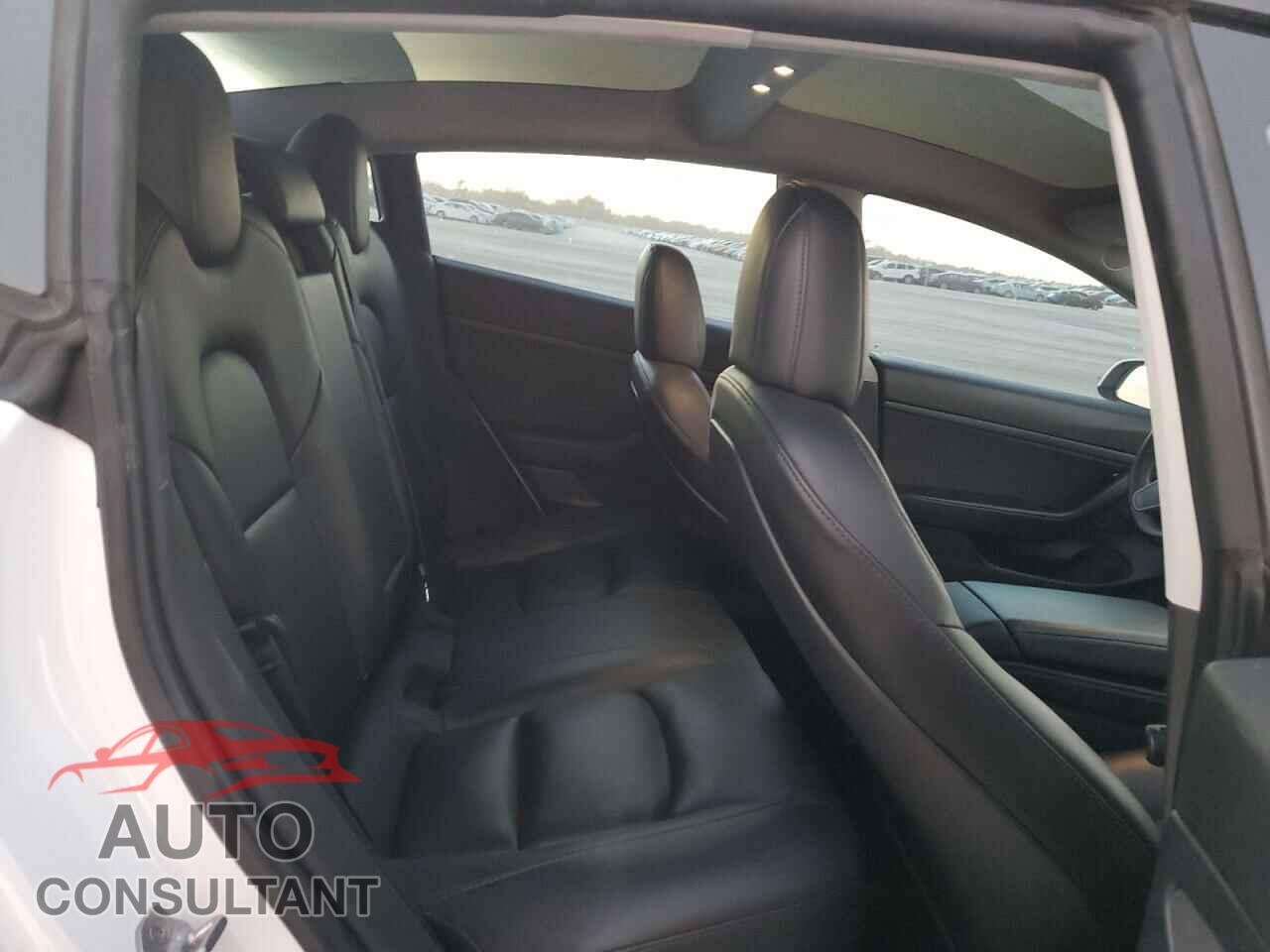 TESLA MODEL 3 2021 - 5YJ3E1EA2MF868059